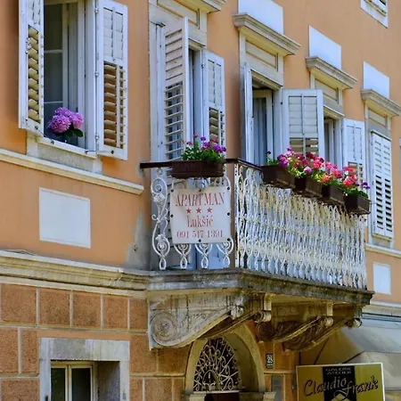 Apartment Ferienwohnung In Mit Garten